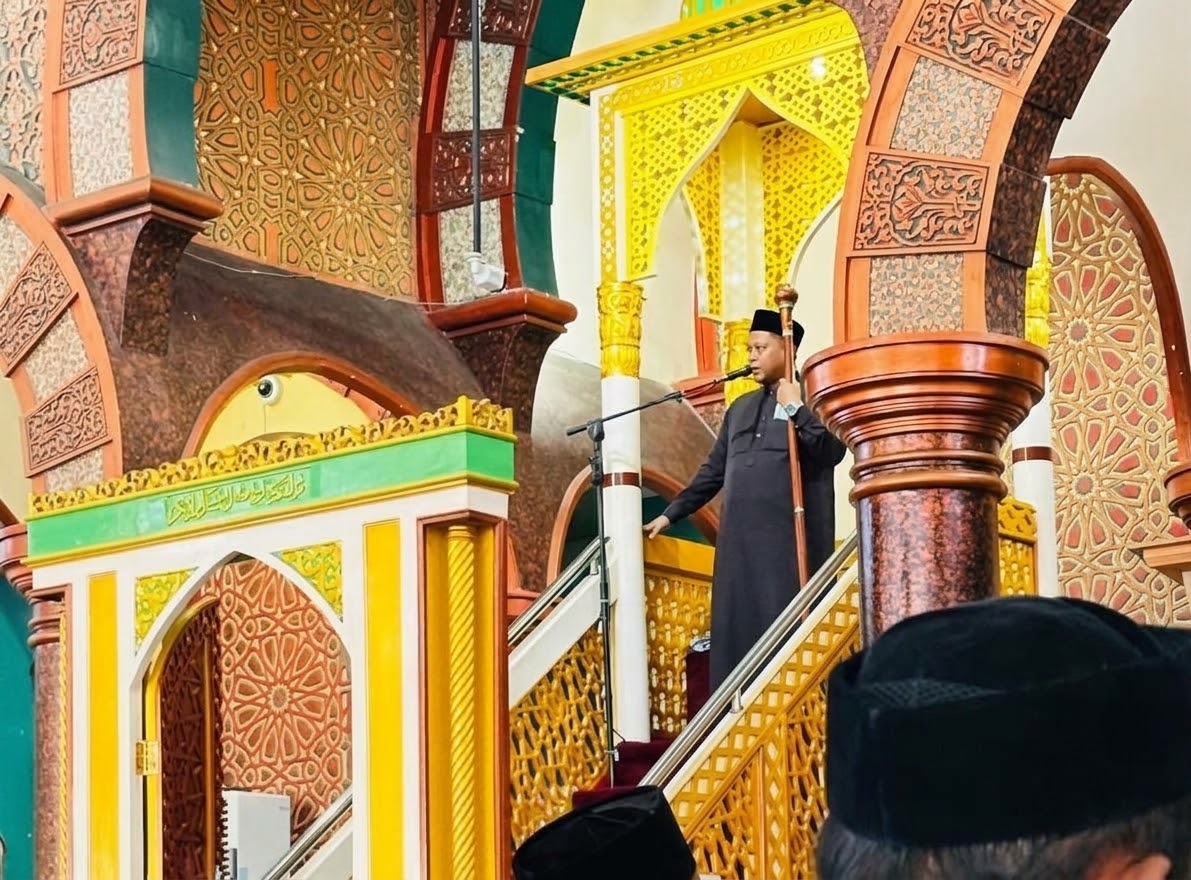 Khahtib Jum'at di Masjid Agung; Direktur Pengasuhan Dayah Ruhul Qur’ani Sampaikan Tentang Ketahanan Keluarga 