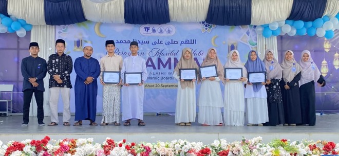 Dayah Ruhul Qur’ani Semarakkan Maulid Nabi 1448 H dengan Tasmi’ Al-Qur’an dan Hafalan Matan